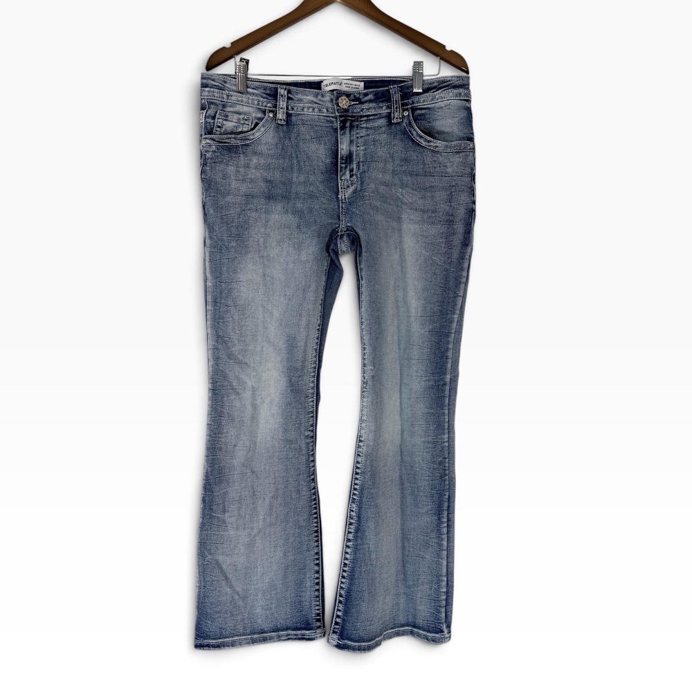 Telepatía Y2K Rhinestone Pocket Bootcut Jeans (Size 17)